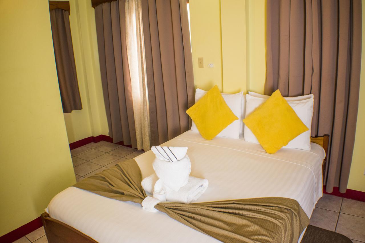 Belcove Hotel & Guesthouse Belize City Ngoại thất bức ảnh