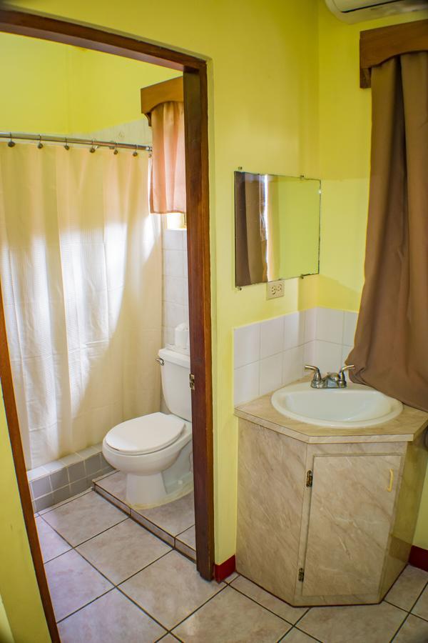 Belcove Hotel & Guesthouse Belize City Ngoại thất bức ảnh