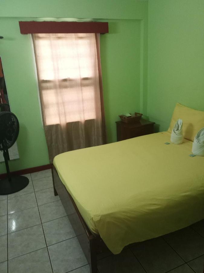 Belcove Hotel & Guesthouse Belize City Ngoại thất bức ảnh